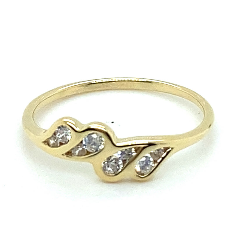 9CT YELLOW GOLD CUBIC ZIRCONIAS CHANNEL SET IN THE CROSS OVER RING