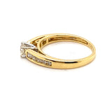 18CT YELLOW & WHITE GOLD FLOW UP STYLE DIAMOND DRESS RING VALUED @ $2899