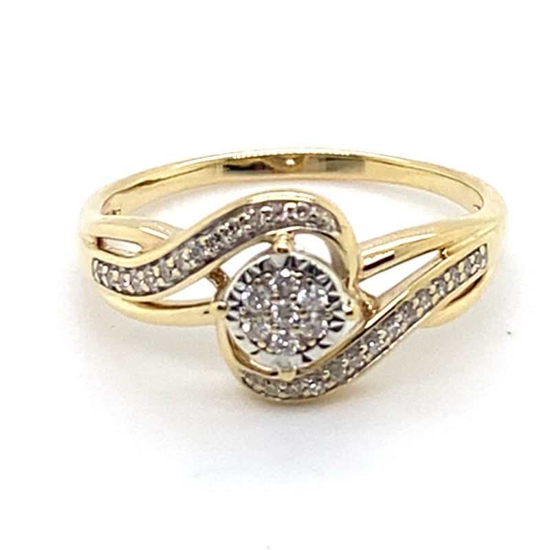 9CT YELLOW & WHITE GOLD  DIAMONDS SET IN CLUSTER & SHOULDERS DRESS RING