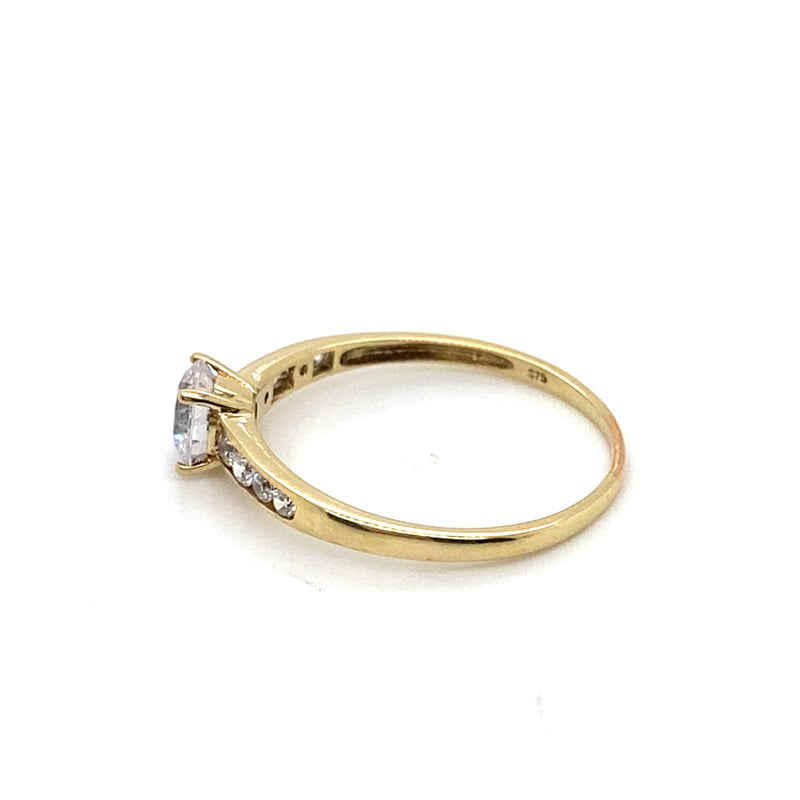 9CT YELLOW GOLD CUBIC ZIRCONIA SET DRESS RING