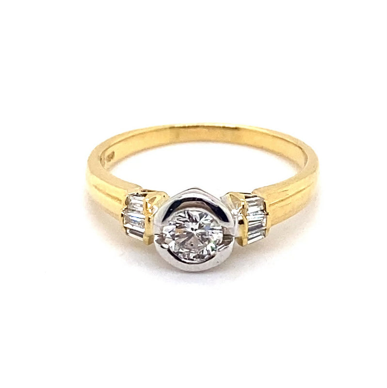 18CT YELLOW & WHITE GOLD THICKENED TOP DIAMOND DRESS RING VALUED @ $4799