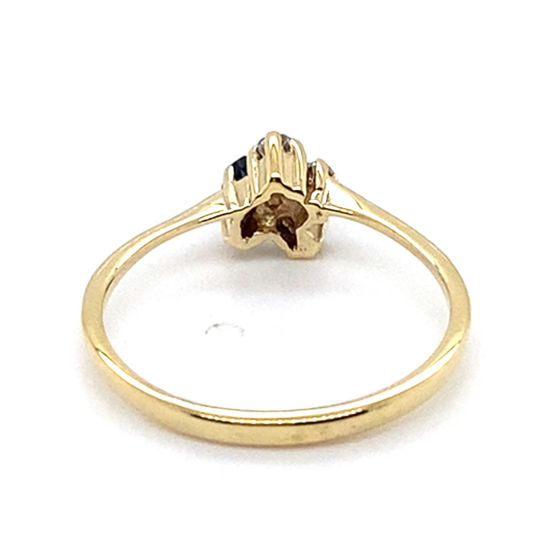9CT YELLOW GOLD SAPPHIRE & DIAMOND DRESS RING