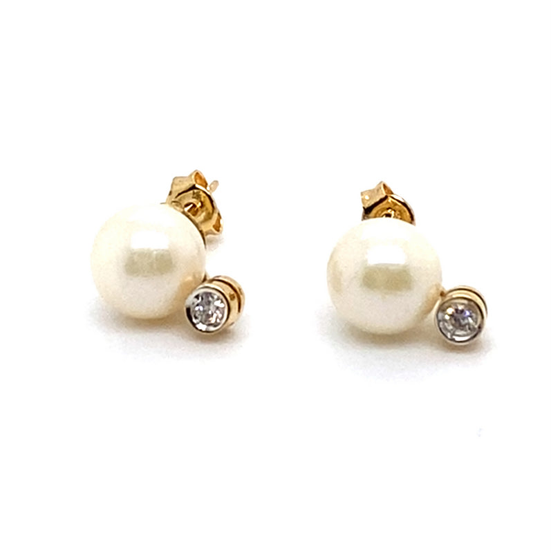 18CT YELLOW GOLD PEARL & DIAMOND STUD EARRINGS VALUED @ $1999