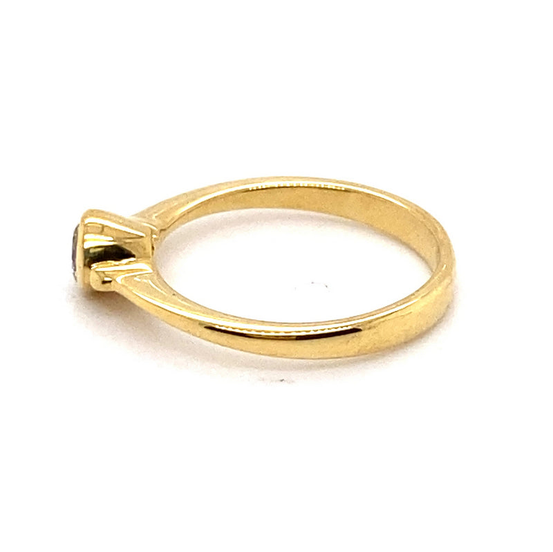 18CT YELLOW GOLD BEZEL SET DIAMOND DRESS RING VALUED @ $1899