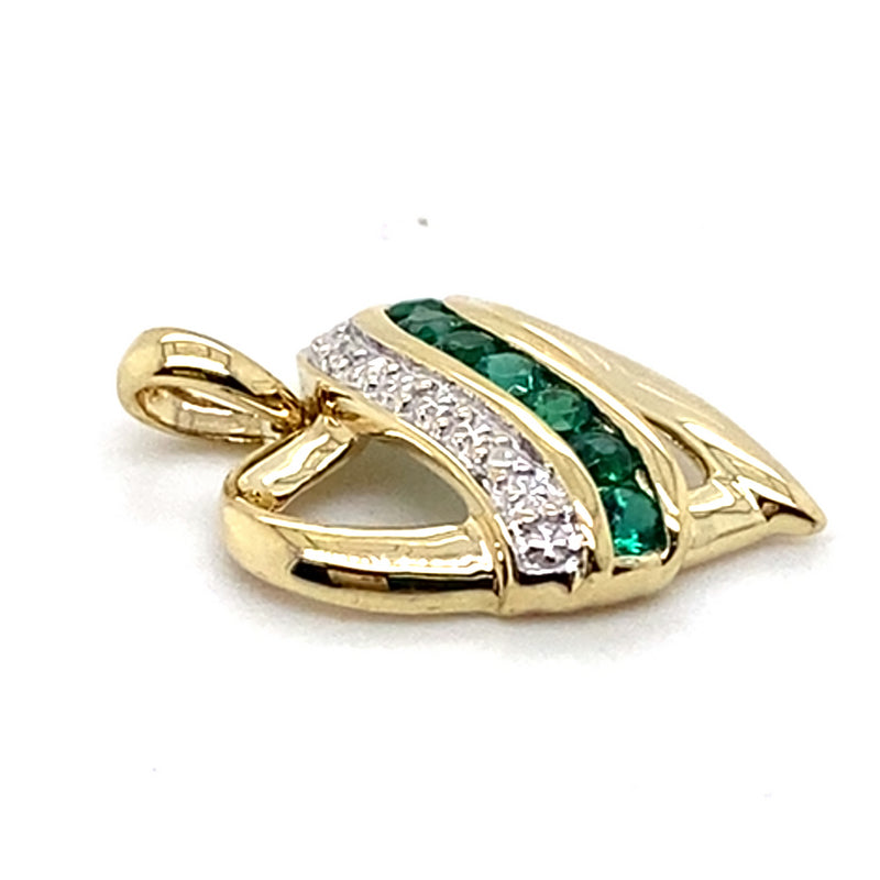 9CT YELLOW GOLD SYNTHETIC EMERALD & DIAMOND HEART SHAPE PENDANT