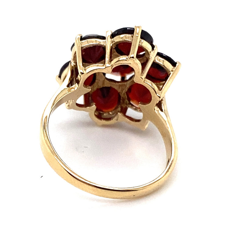9CT YELLOW GOLD ALMADINE GARNETS DRESS RING