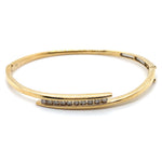 9CT YELLOW GOLD HINGED OVAL CROSS OVER PATTERNED BANGLE VALUED @ $3498
