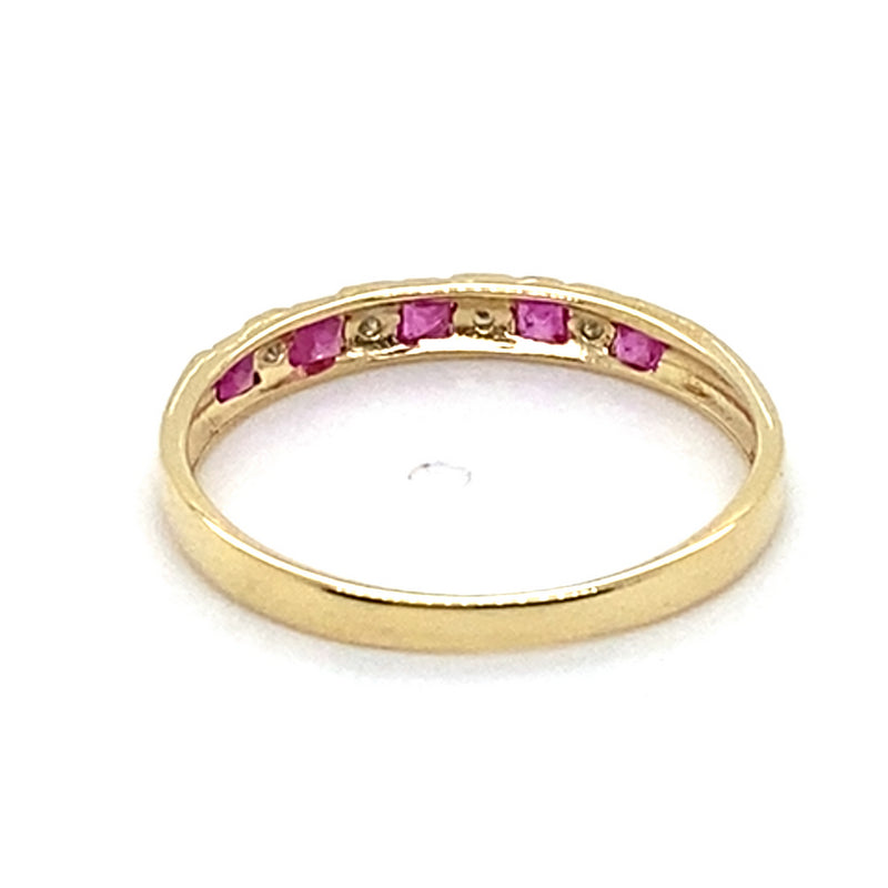 9CT YELLOW GOLD NATURAL RUBIES & DIAMOND DRESS RING