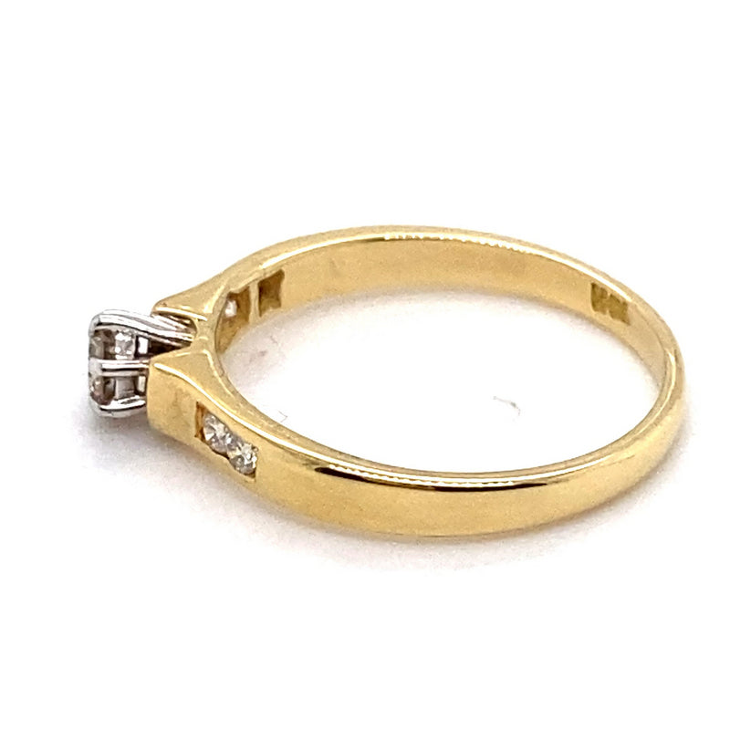 18CT YELLOW & WHITE GOLD THICKENED TOP DIAMOND DRESS RING VALUED @ $1499