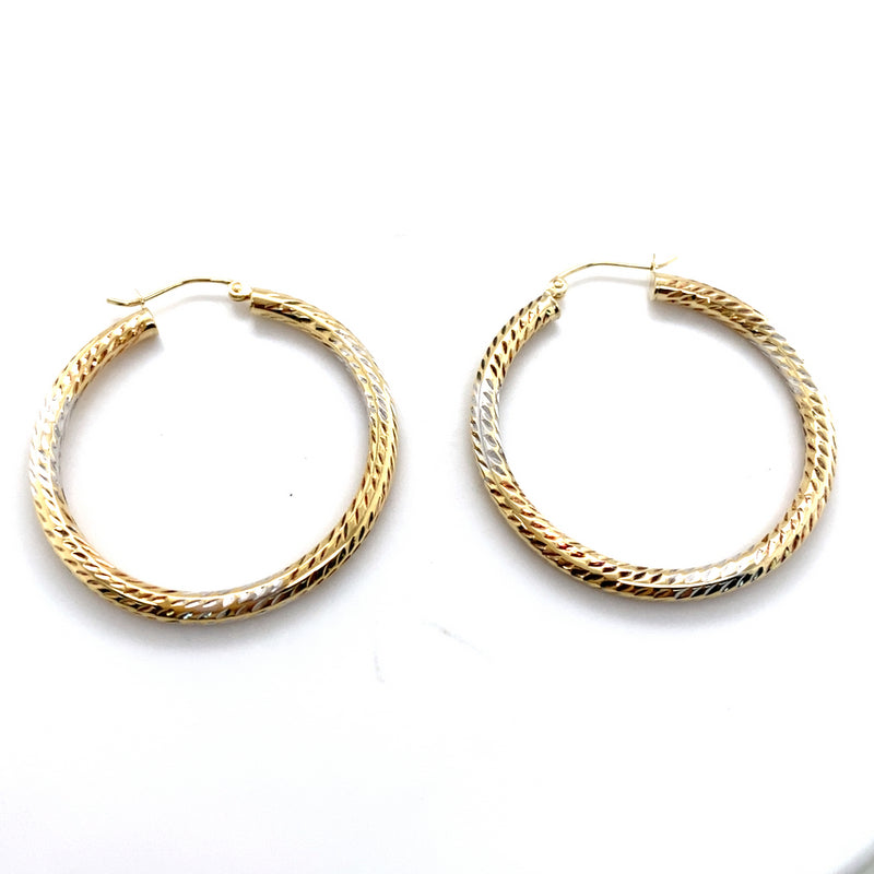 9CT YELLOW & WHITE GOLD ROUND PATTERNED HOOP EARRINGS TW 2.1g
