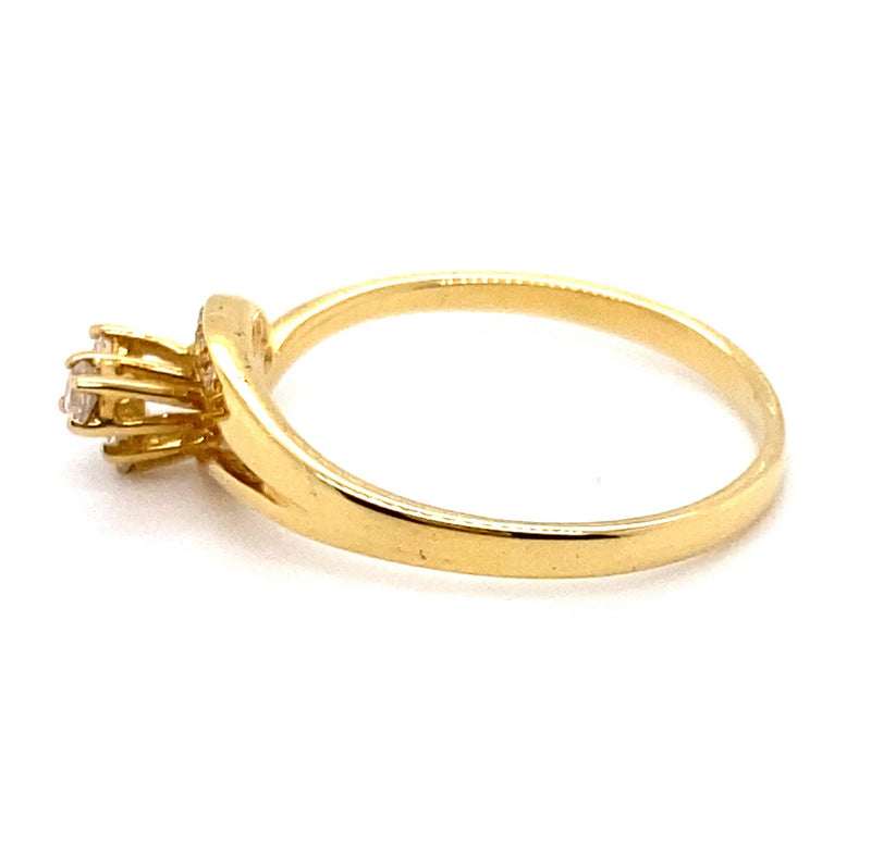 18CT YELLOW GOLD SPLIT SHOULDER WRAP AROUND DIAMOND RING VALUED @ $1699