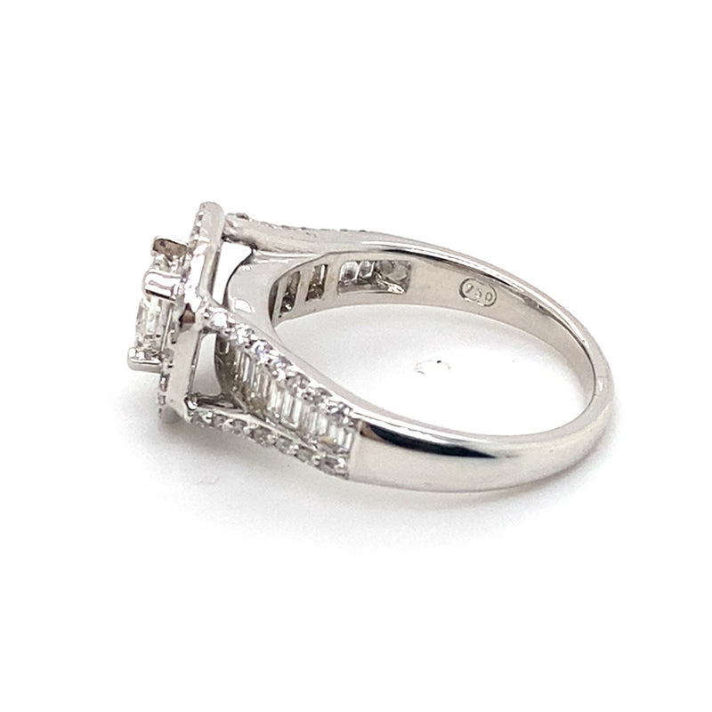 18CT WHITE GOLD SPLIT SHOULDER DIAMOND DRESS RING VALUED @ $8699