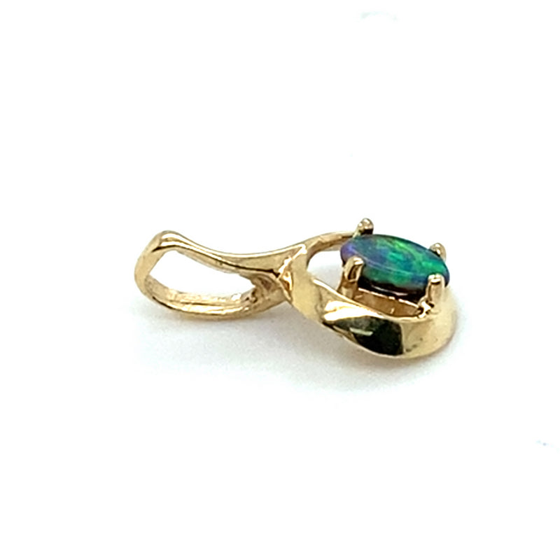 9CT YELLOW GOLD CABOCHON CUT BLACK OPAL PENDANT