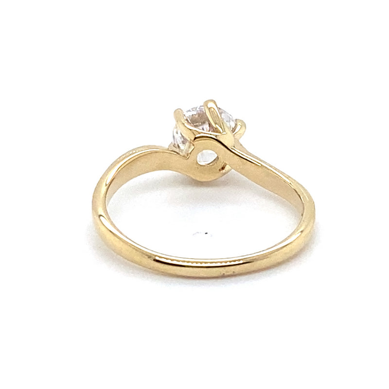 9CT YELLOW GOLD CUBIC ZIRCONIA SET IN RAISED SETTING DRESS RING