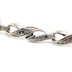 9CT WHITE GOLD DIAMONDS SET IN CROSS OVER LINKS 16CM BRACELET