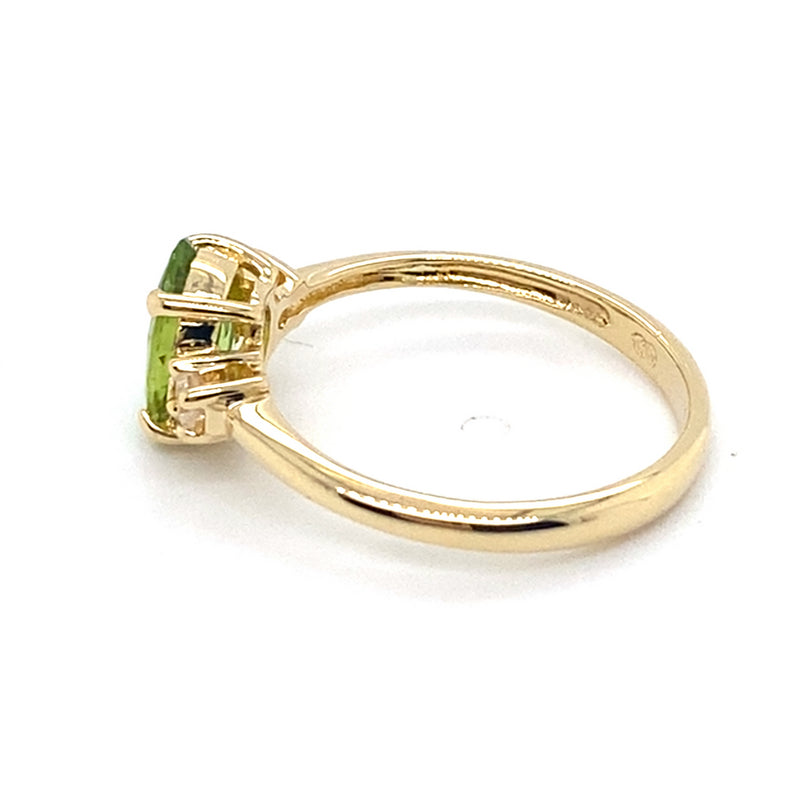 14CT YELLOW GOLD PERIDOT & CUBIC ZIRCONIA TRILOGY SETTING DRESS RING