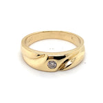 9CT YELLOW GOLD ROUND BRILLIANT CUT HAMMER SET DIAMOND DRESS RING