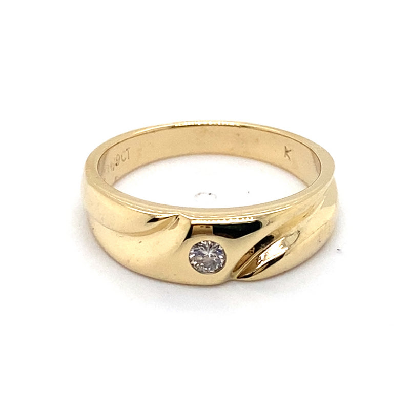 9CT YELLOW GOLD ROUND BRILLIANT CUT HAMMER SET DIAMOND DRESS RING