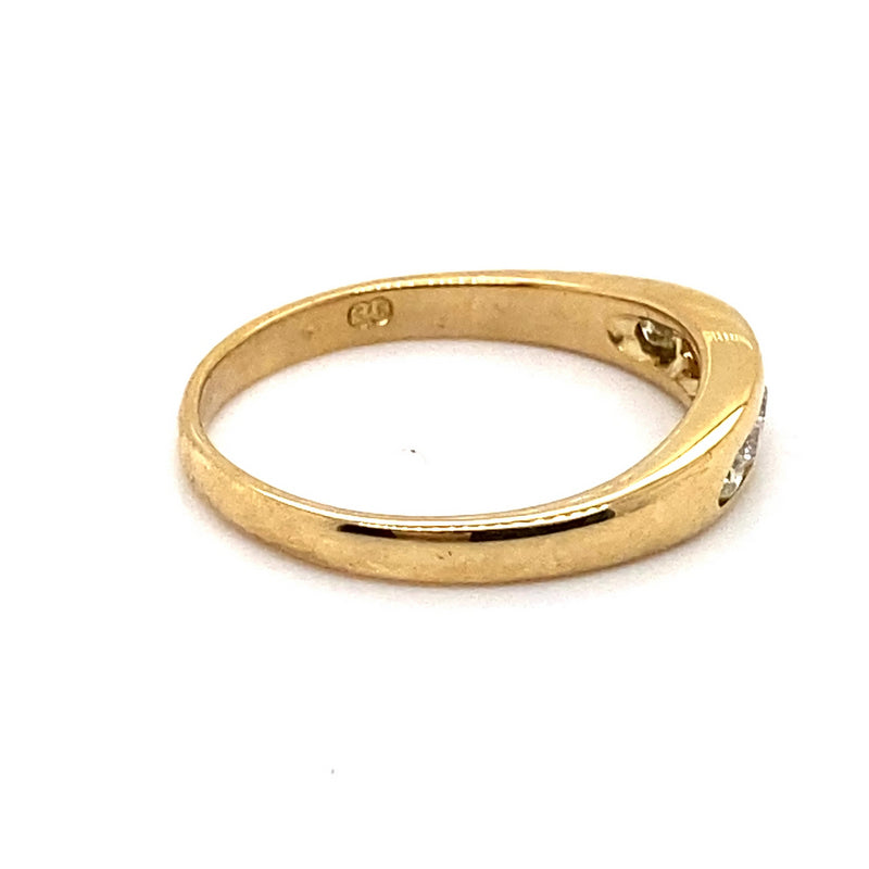 9CT YELLOW GOLD CURVE PATTERN DIAMOND DRESS RING VALUED @ $1499