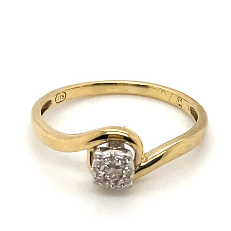 9CT YELLOW & WHITE GOLD DIAMONDS SET IN RAISED CLUSTER DRESS RING