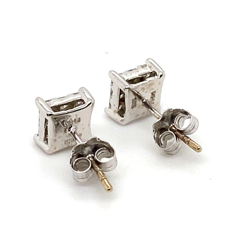 10CT WHITE GOLD DIAMOND STUDS VALUED @ $1599