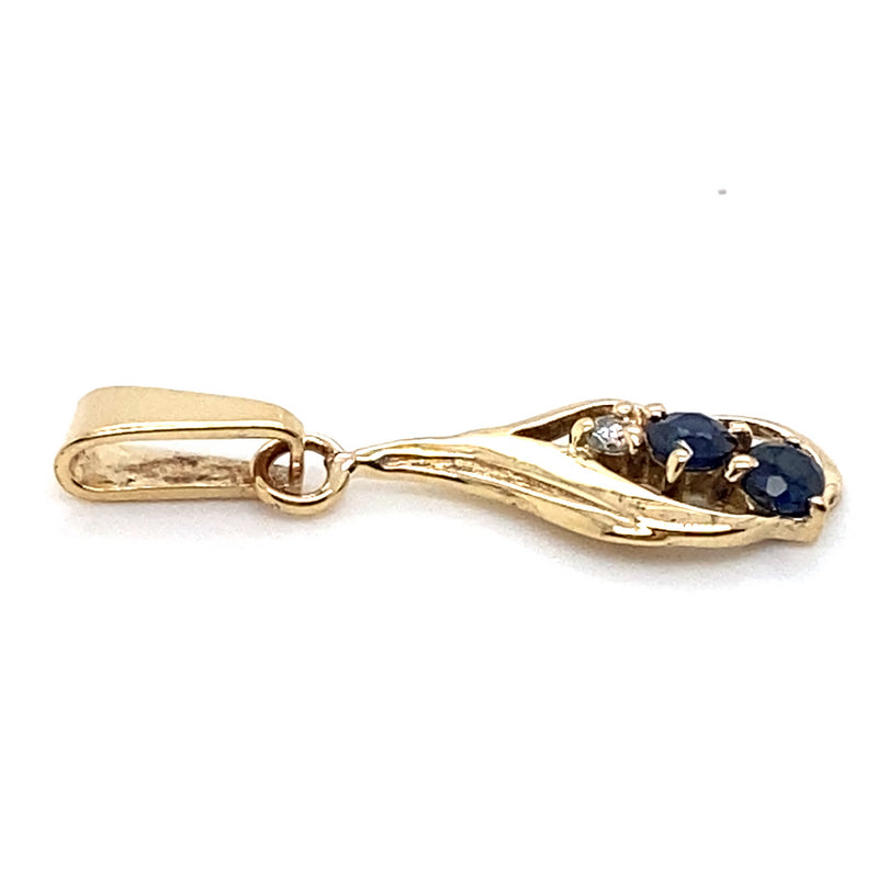 9CT YELLOW GOLD SAPPHIRES AND DIAMOND PENDANT
