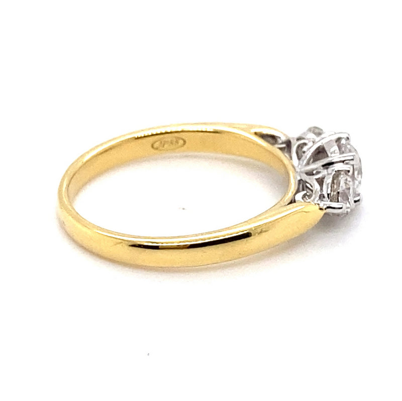 18CT YELLOW & WHITE GOLD POINTED SHOULDER DIAMOND DRESS RING VALUED @ $6199