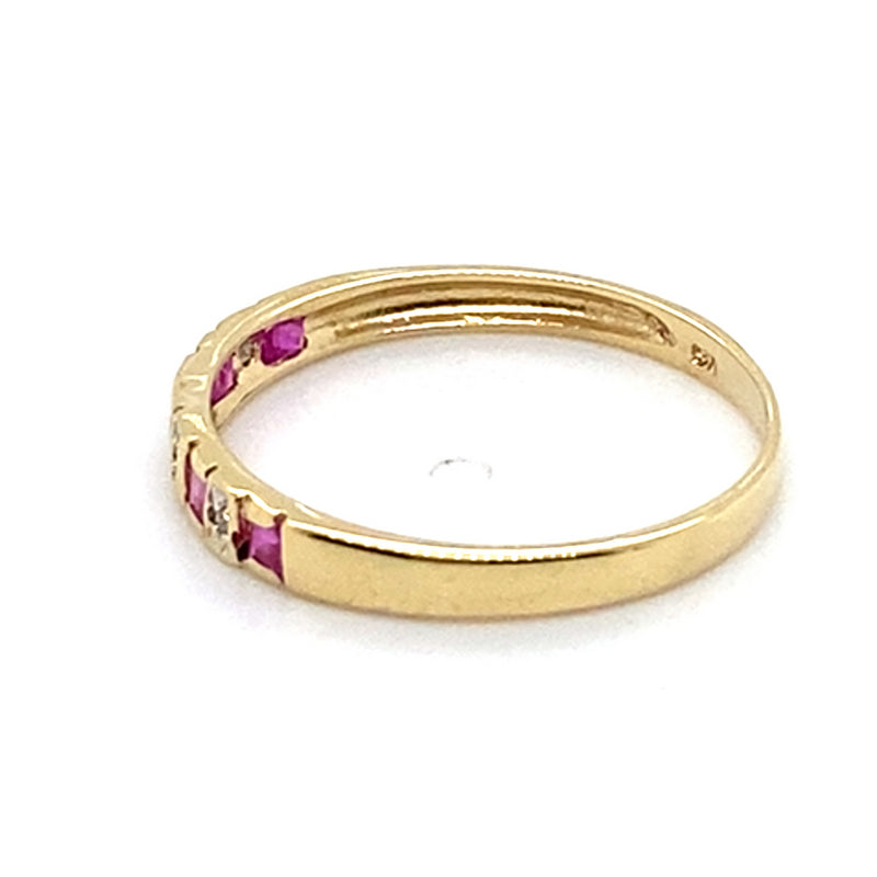 9CT YELLOW GOLD NATURAL RUBIES & DIAMOND DRESS RING