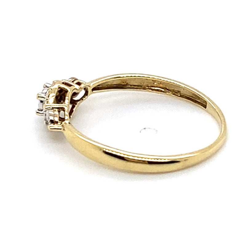 9CT YELLOW GOLD DIAMONDS ILLUSION SET IN THE RAISED TRILOGY SETTING DRESS RING