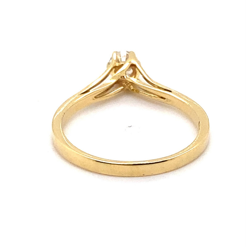 18CT YELLOW GOLD FORMED UP STYLE DIAMOND DRESS RING VALUED @ $1899