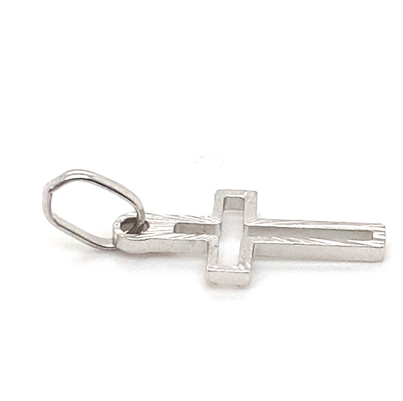 18CT WHITE GOLD PATTERNED CROSS PENDANT