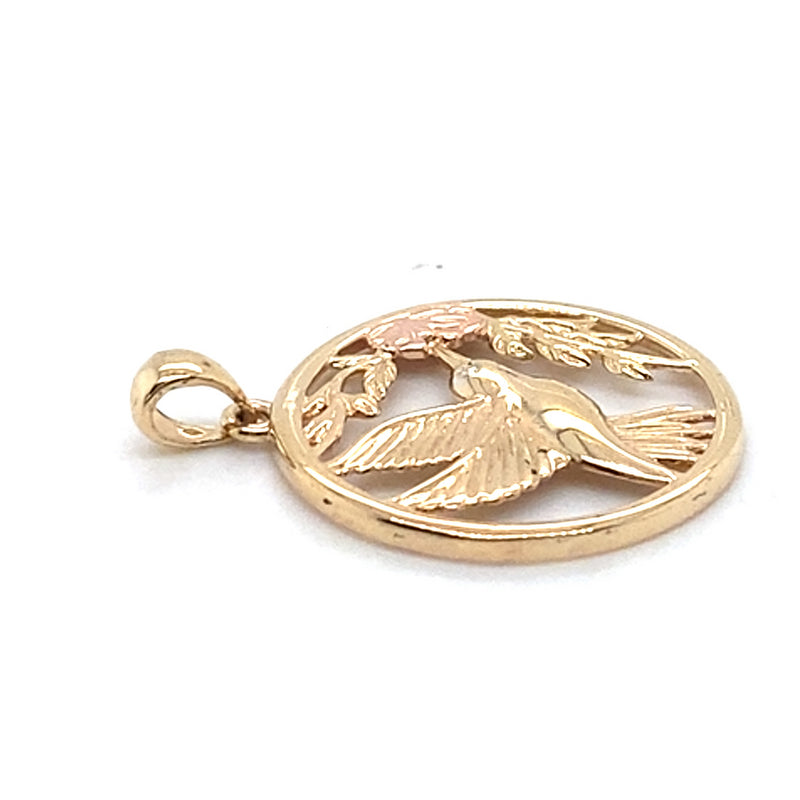 9CT YELLOW & ROSE GOLD HUMMINGBIRD & FLOWERS IN ROUND PENDANT