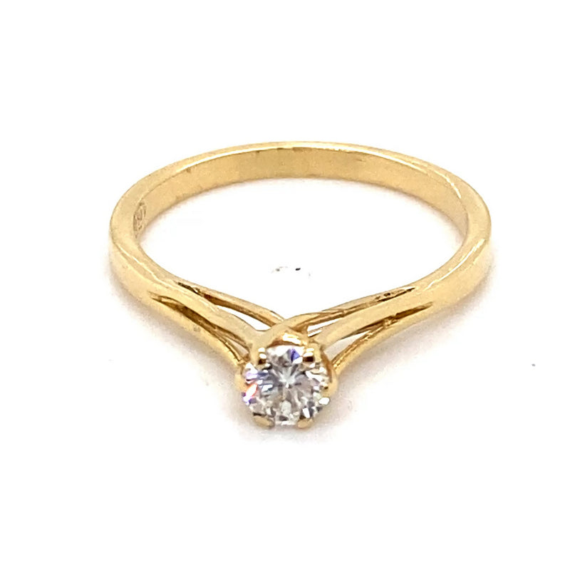 18CT YELLOW GOLD FORMED UP STYLE DIAMOND DRESS RING VALUED @ $1899