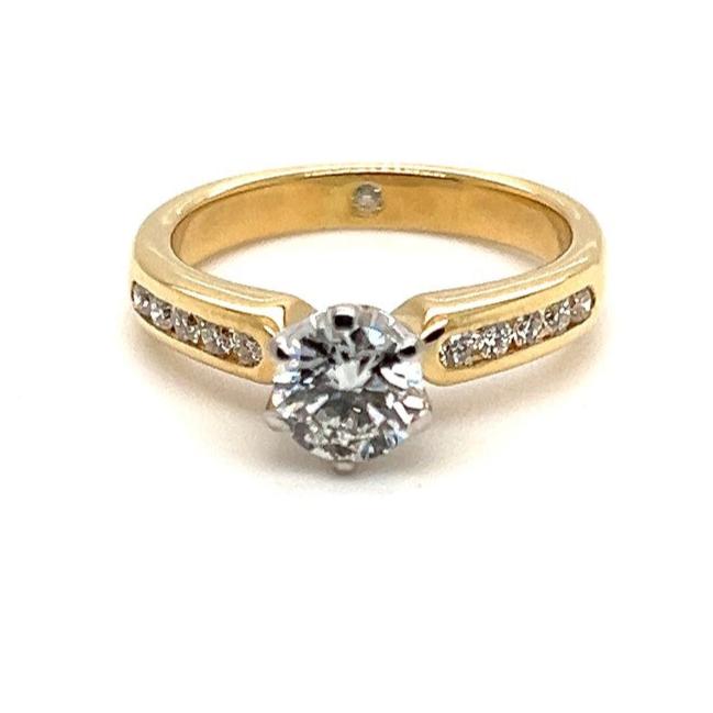 18ct GOLD GIA DIAMOND DRESS RING TDW: 0.66ct VAL: $5699