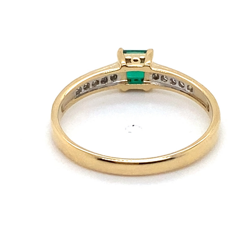 9CT YELLOW GOLD SYNTHETIC EMERALD & DIAMOND DRESS RING