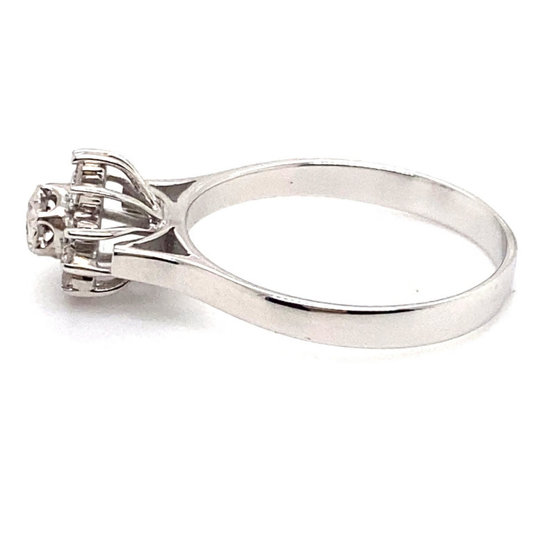 18CT WHITE GOLD DIAMOND CLUSTER DRESS RING VALUED @ $1799