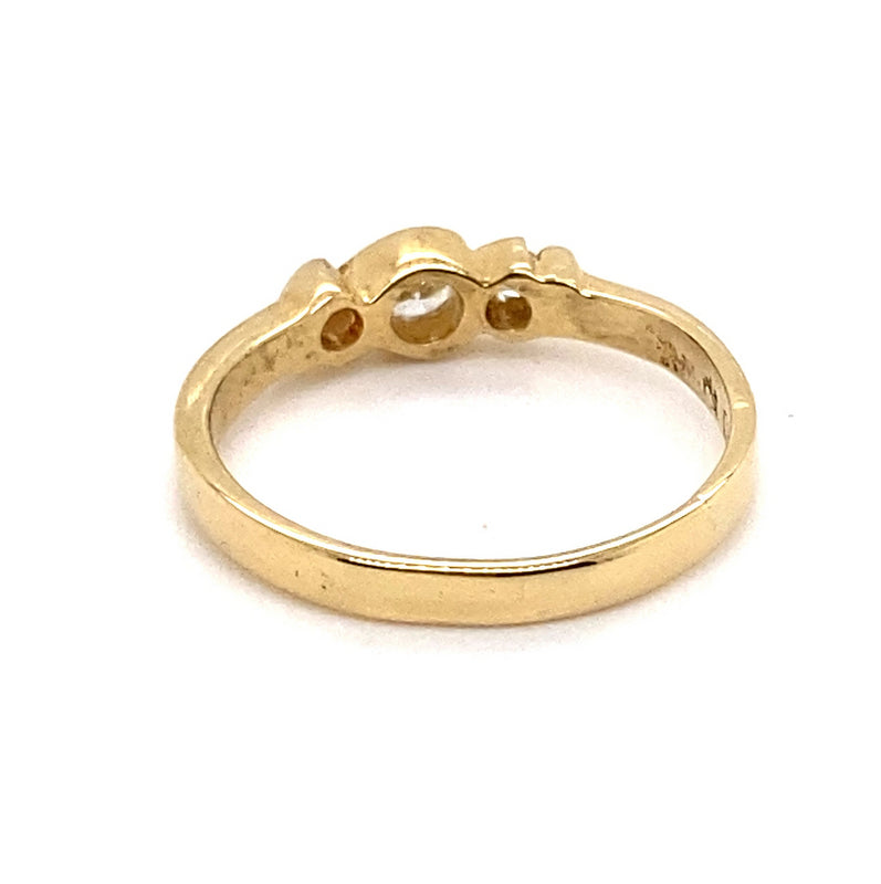18CT YELLOW GOLD BEZEL SET DIAMOND DRESS RING VALUED @ $1699