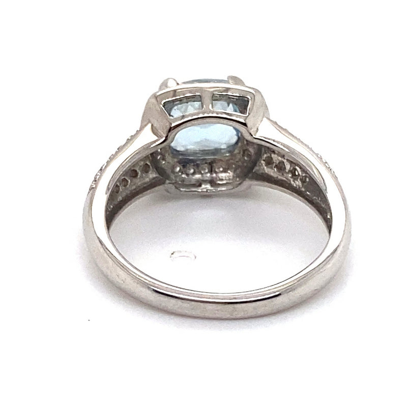 9CT WHITE GOLD AQUAMARINE & DIAMOND DRESS RING VALUED @ $2699