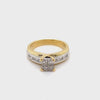18CT YELLOW & WHITE GOLD DIAMOND DRESS RING VALUED @ $4099