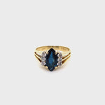 14CT YELLOW GOLD SPLIT SHOULDER SAPPHIRE DRESS RING VALUED @ $3299