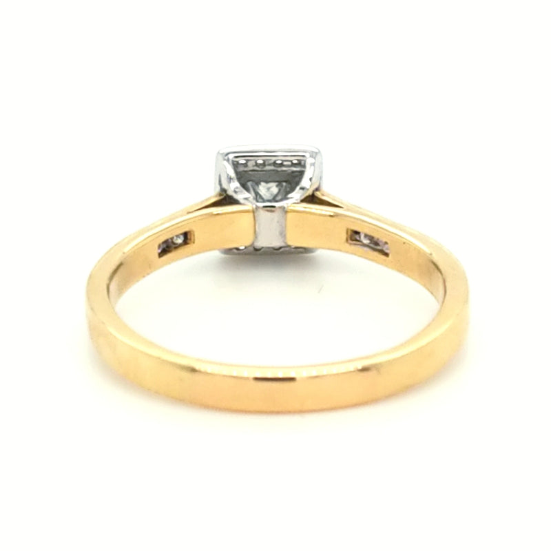 18ct GOLD PRINCESS CUT DIAMOND RING TDW 0.50cts VAL $2499