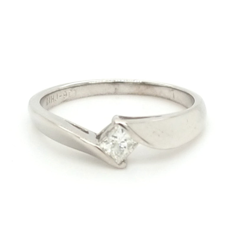 9ct WHITE GOLD SOLITAIRE SET RING TDW 0.20cts VAL $1399